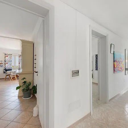 Stella Villa